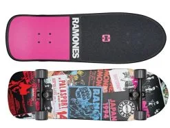 Globe Aperture 31" Ramones Hey Ho Cruiser Complete