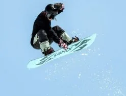 Jones Snowboards Jones Twin Sister 146 Snowboard Femmes All Mountain / Freestyle -Snowboards Verkoop jones twin sister 146 female snowboard action 22157