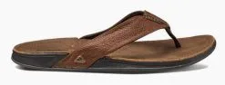 Reef J-Bay 3 Male Leather Slippers Camel -Snowboards Verkoop reef j bay 3 male leather slippers camel side 17614
